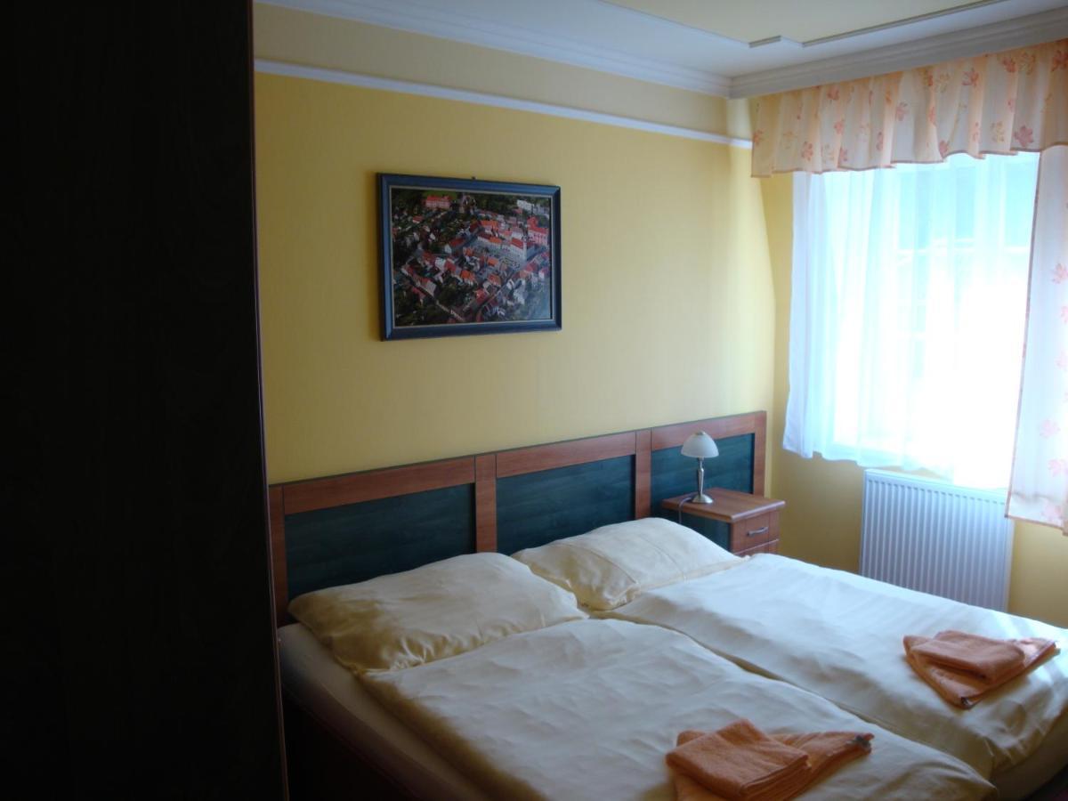 Lazne Evzenie Hotel Klášterec nad Ohří Værelse billede