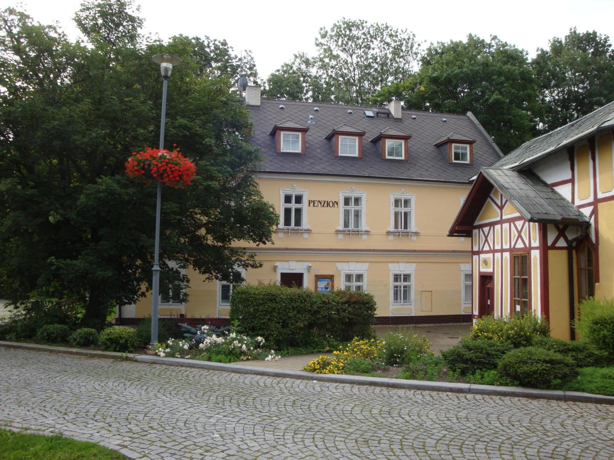 Lazne Evzenie Hotel Klášterec nad Ohří Eksteriør billede